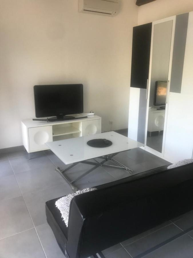 Studio 30 M² Villa Lançon-Provence Екстериор снимка