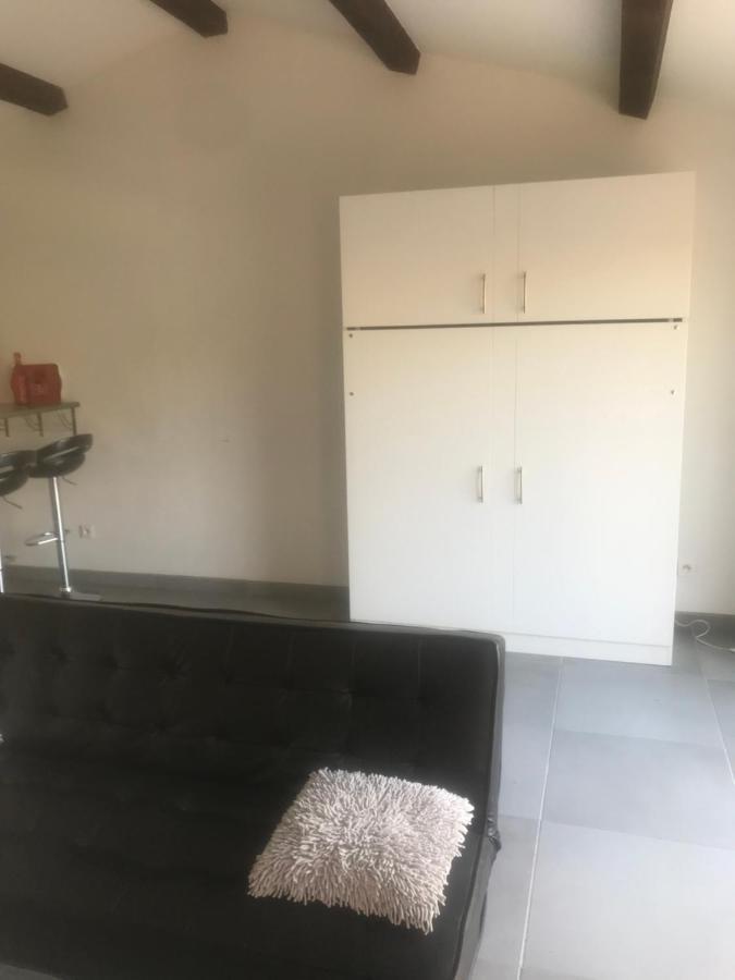 Studio 30 M² Villa Lançon-Provence Екстериор снимка